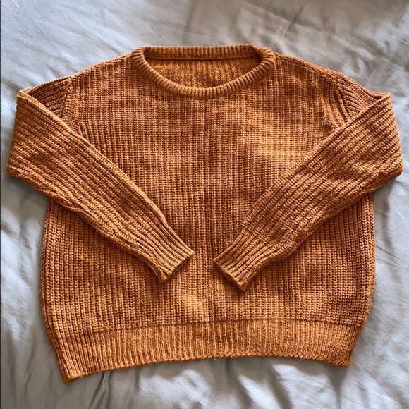 Brandy Melville Sweaters - Brandy Melville sweater